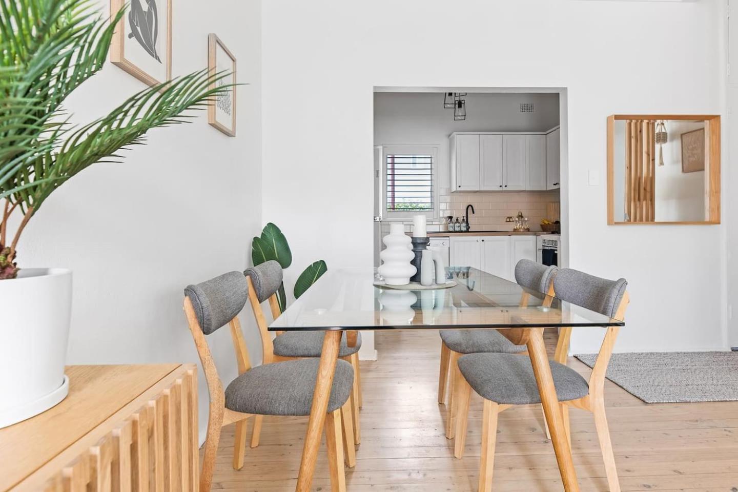 Coastal Corner - Contemporary Chic By The Apartment Sydney