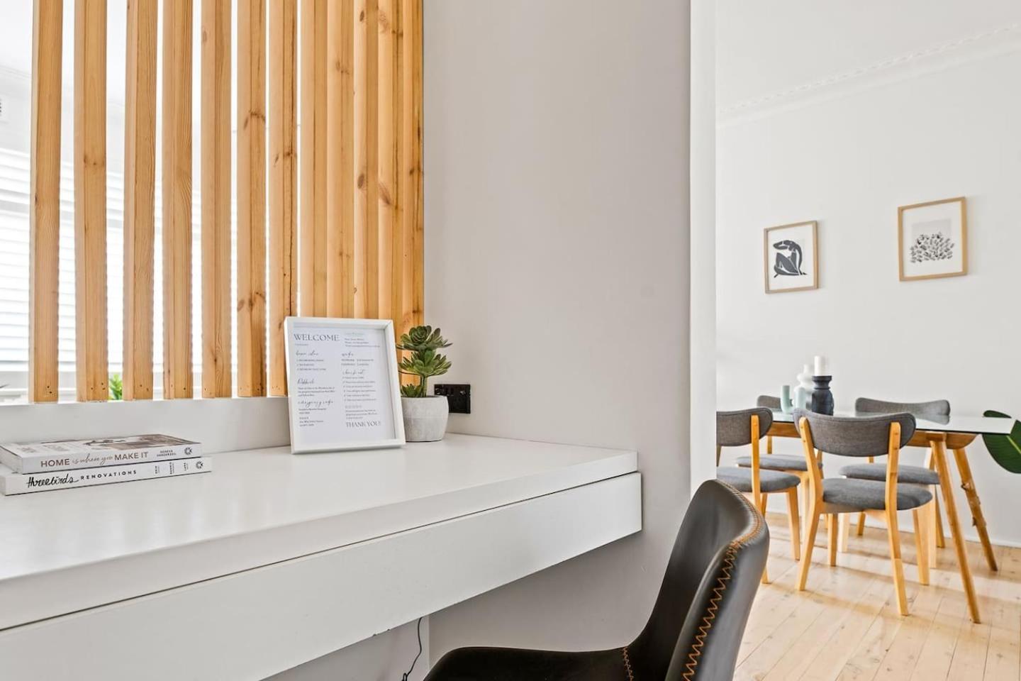 Coastal Corner - Contemporary Chic By The *